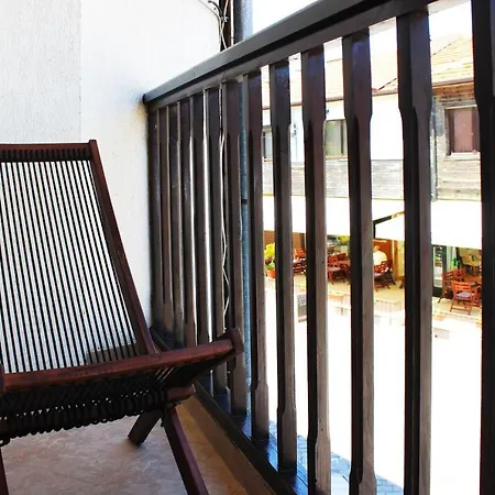 Apollonia Guest house *